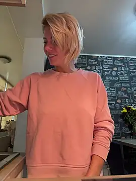 tanyagrey online show from 10.28.25