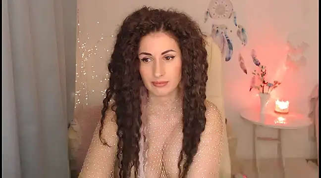 Snapshot of MaryMalory11 chatting on 12.20.24 MaryMalory11 online show from 12.20.24