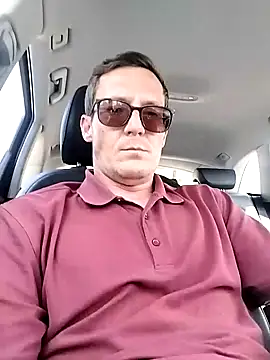 Snapshot of TheSouthernKing chatting on 09.10.25 TheSouthernKing online show from 09.10.25