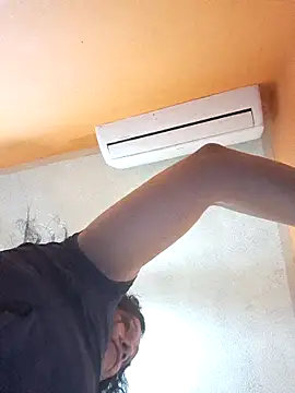 miicheele32 online show from 11.30.25