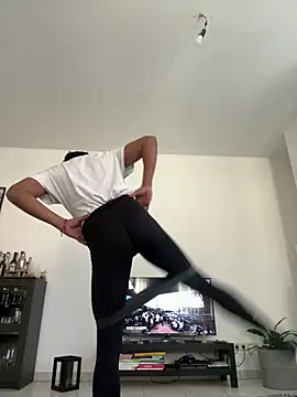 Snapshot of blackboy93ita chatting on 03.05.25 blackboy93ita online show from 03.05.25