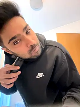 Snapshot of blackboy93ita chatting on 11.05.25 blackboy93ita online show from 11.05.25