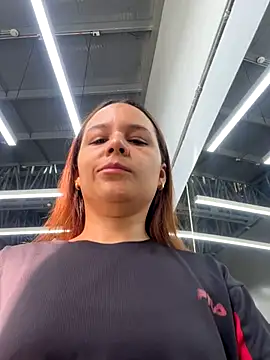 Snapshot of atheneacruize chatting on 11.15.25 atheneacruize online show from 11.15.25