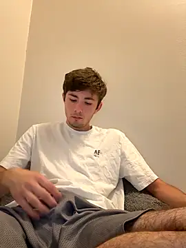 Snapshot of TheBestbrando88 chatting on 11.05.25 TheBestbrando88 online show from 11.05.25