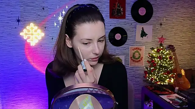 Snapshot of GloriaElmer chatting on 01.17.25 GloriaElmer online show from 01.17.25