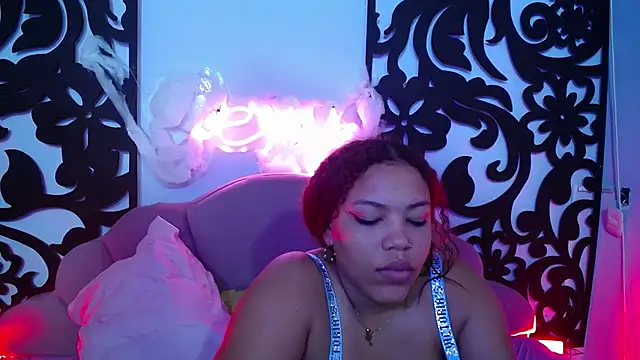 Snapshot of sexy_horny_brunette chatting on 10.29.25 sexy horny brunette online show from 10.29.25