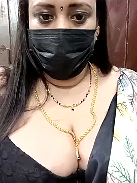 Snapshot of ashikaa_r chatting on 01.03.25 ashikaa r online show from 01.03.25