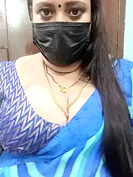 Snapshot of ashikaa_r chatting on 01.23.25 ashikaa r online show from 01.23.25