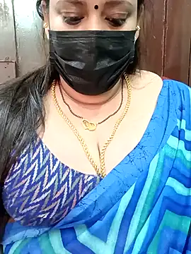 Snapshot of ashikaa_r chatting on 01.24.25 ashikaa r online show from 01.24.25