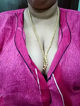 Snapshot of ashikaa_r chatting on 01.27.25 ashikaa r online show from 01.27.25