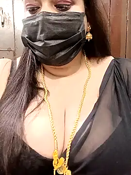 Snapshot of ashikaa_r chatting on 02.01.25 ashikaa r online show from 02.01.25