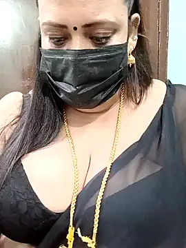 Snapshot of ashikaa_r chatting on 02.02.25 ashikaa r online show from 02.02.25