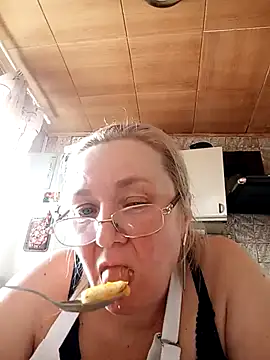 HelenaGlossX online show from 03.18.25