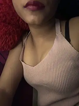 Snapshot of Hot_Goldengirl chatting on 10.10.25 Hot Goldengirl online show from 10.10.25