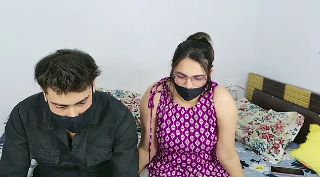 Snapshot of RupaliDixit chatting on 02.04.25 RupaliDixit online show from 02.04.25