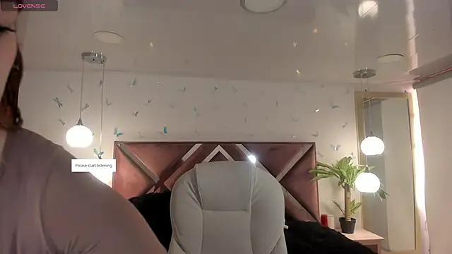  Antonnela  online show from 10.20.25