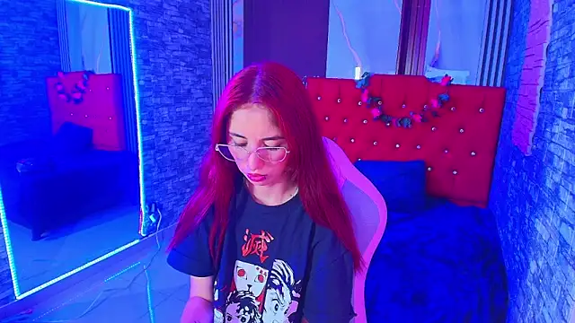 mildre303av online show from 10.25.25