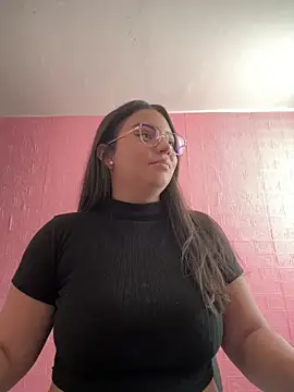 Snapshot of karol_9 chatting on 03.02.25 karol 9 online show from 03.02.25