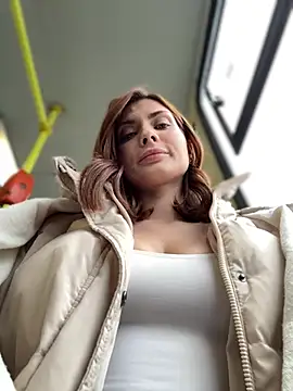 Snapshot of Accole chatting on 02.13.25 Accole online show from 02.13.25