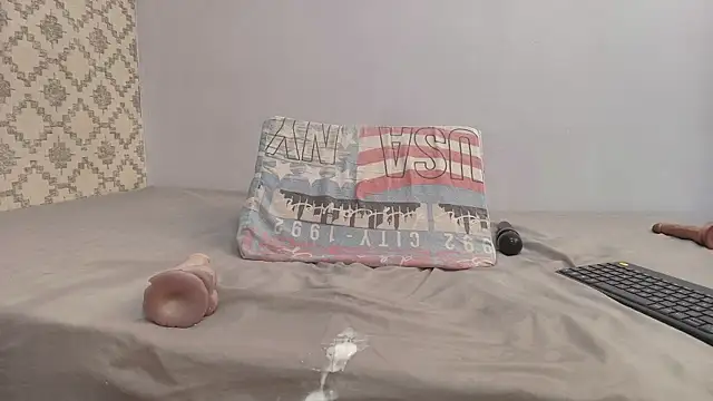 Snapshot of Chantal_taylor_ chatting on 02.05.25 Chantal taylor online show from 02.05.25