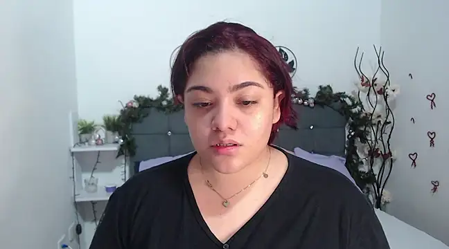 Snapshot of KathyGonzalez chatting on 12.24.24 KathyGonzalez online show from 12.24.24