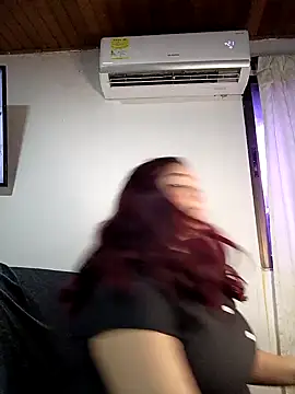 Snapshot of KathyGonzalez chatting on 01.01.25 KathyGonzalez online show from 01.01.25