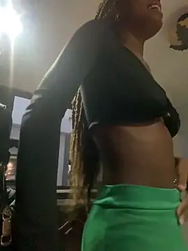 Snapshot of adaraSmiith chatting on 01.13.25 adaraSmiith online show from 01.13.25