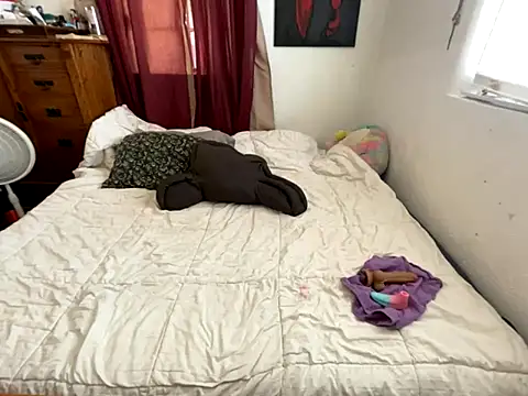 anja peach online show from 10.03.25