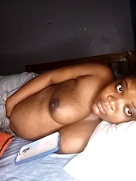 Snapshot of preettys56 chatting on 10.17.25 preettys56 online show from 10.17.25