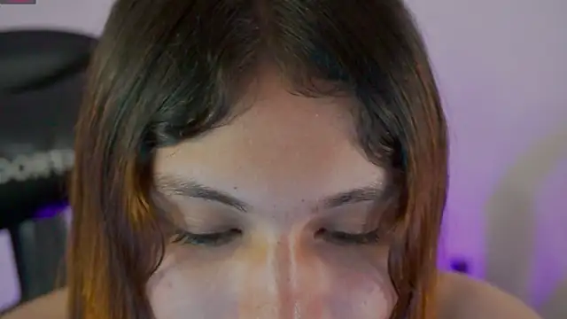 Snapshot of xofix chatting on 12.27.24 xofix online show from 12.27.24