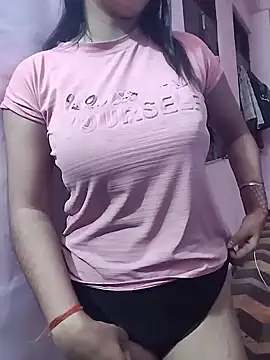 Snapshot of Bittu-rani chatting on 01.31.25 Bittu-rani online show from 01.31.25