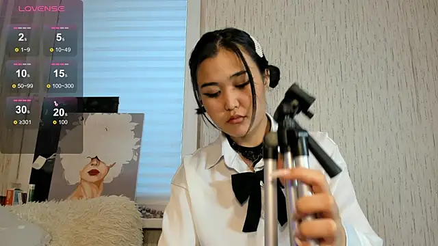 luna-catt online show from 01.26.25