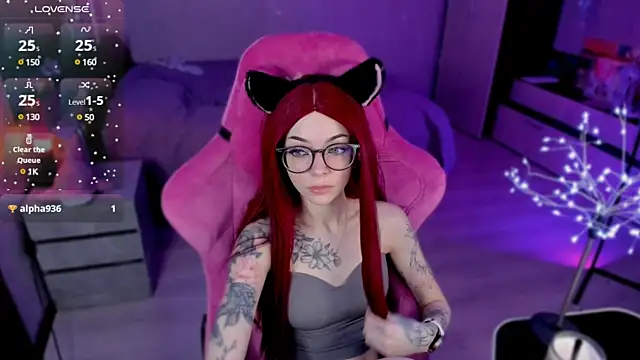 Snapshot of The_love_project chatting on 01.26.25 The love project online show from 01.26.25