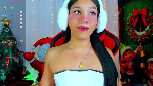 Snapshot of Emaa- chatting on 12.21.24 Emaa- online show from 12.21.24