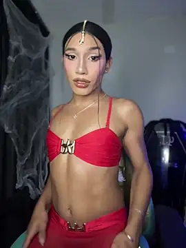 Snapshot of Emaa- chatting on 10.16.25 Emaa- online show from 10.16.25