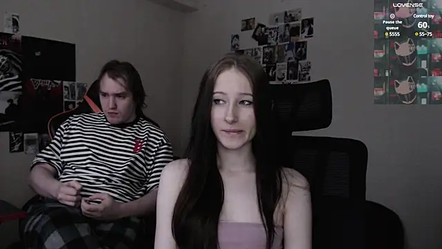 Snapshot of camcoupbang chatting on 02.24.25 camcoupbang online show from 02.24.25