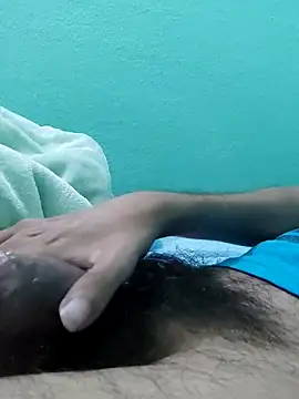 Snapshot of Luisf1267 chatting on 09.13.25 Luisf1267 online show from 09.13.25