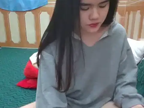 Yin-girl online show from 01.12.25