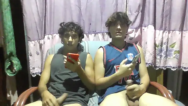 Snapshot of pedrodavid_ chatting on 10.19.25 pedrodavid online show from 10.19.25