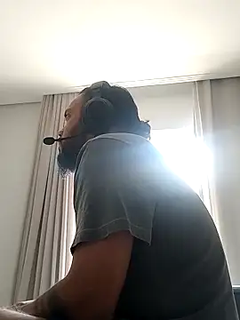 morenindarola online show from 02.14.25