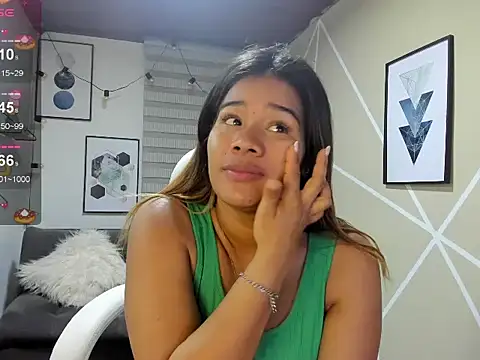 Enma  clark online show from 11.14.25