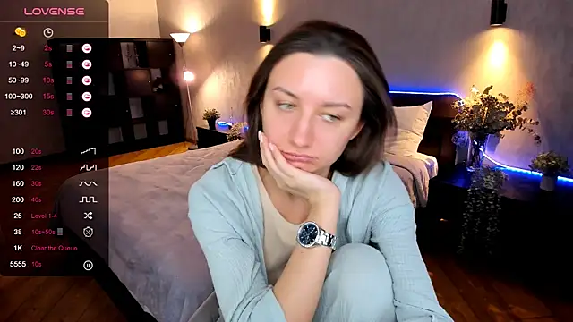 Snapshot of annacooleman chatting on 12.04.24 annacooleman online show from 12.04.24