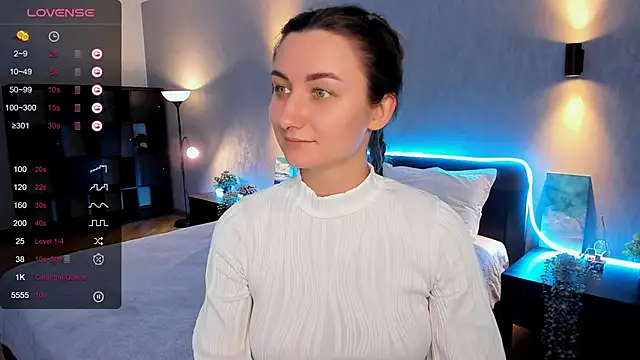 Snapshot of annacooleman chatting on 01.12.25 annacooleman online show from 01.12.25