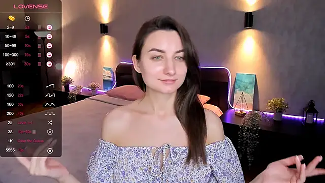 Snapshot of annacooleman chatting on 02.11.25 annacooleman online show from 02.11.25