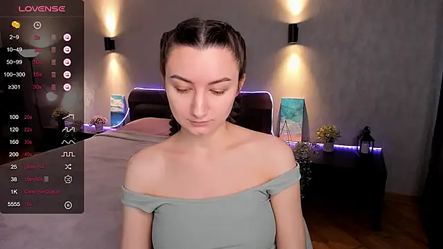 Snapshot of annacooleman chatting on 02.26.25 annacooleman online show from 02.26.25