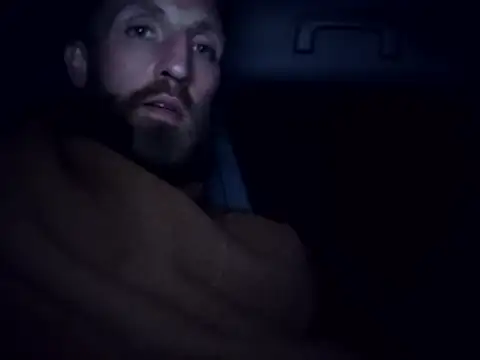 otterlover123 online show from 10.16.25