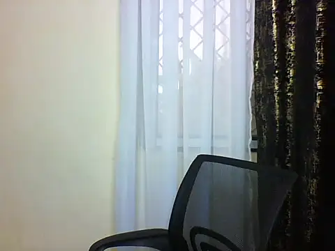 Snapshot of Candii_wet_ chatting on 02.01.25 Candii wet  online show from 02.01.25