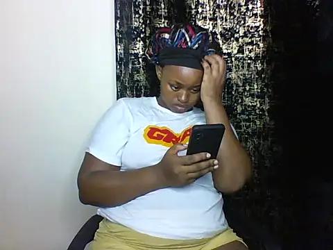 Snapshot of Candii_wet_ chatting on 03.11.25 Candii wet  online show from 03.11.25