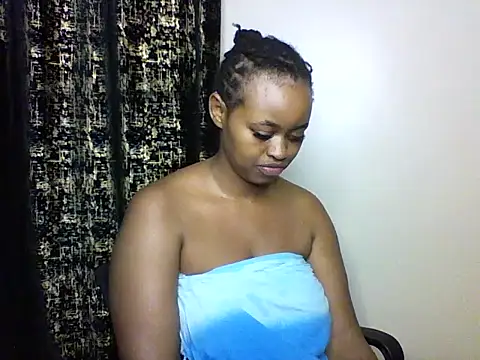 Snapshot of Candii_wet_ chatting on 09.24.25 Candii wet  online show from 09.24.25