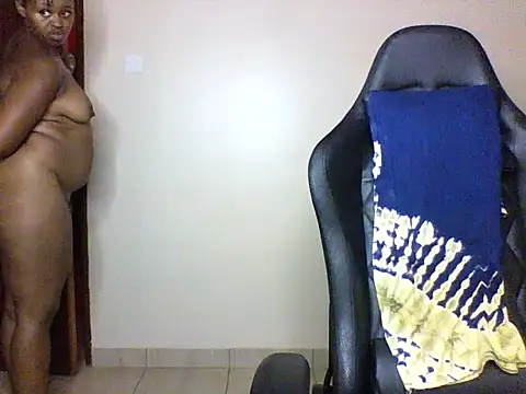 Snapshot of Candii_wet_ chatting on 10.09.25 Candii wet  online show from 10.09.25